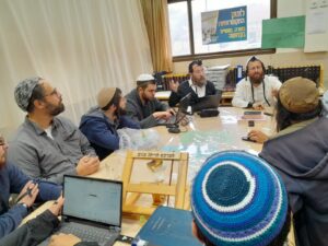 שיעורי בוקר בישיבת תורת החיים